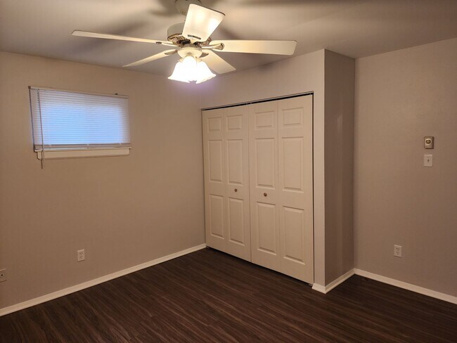 Building Photo - Updated 3 Bedroom, 1 bath with Large Backyard!