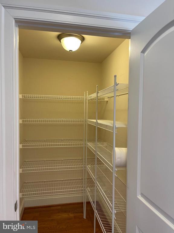 Building Photo - 44388 Foxthom Terrace