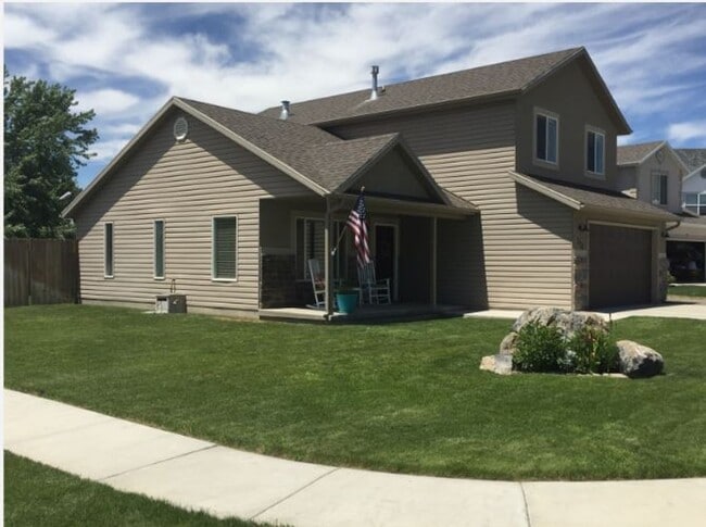 Building Photo - Corner lot with easy access to American Fork and Lehi