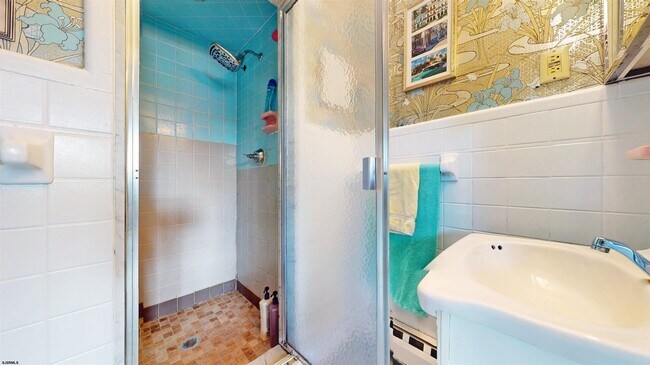 Building Photo - 9507 Pacific Ave