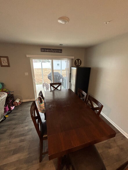 Building Photo - 1612 Liam Dr