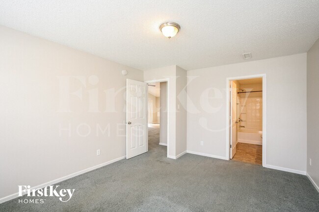 Building Photo - 12168 Lindley Dr