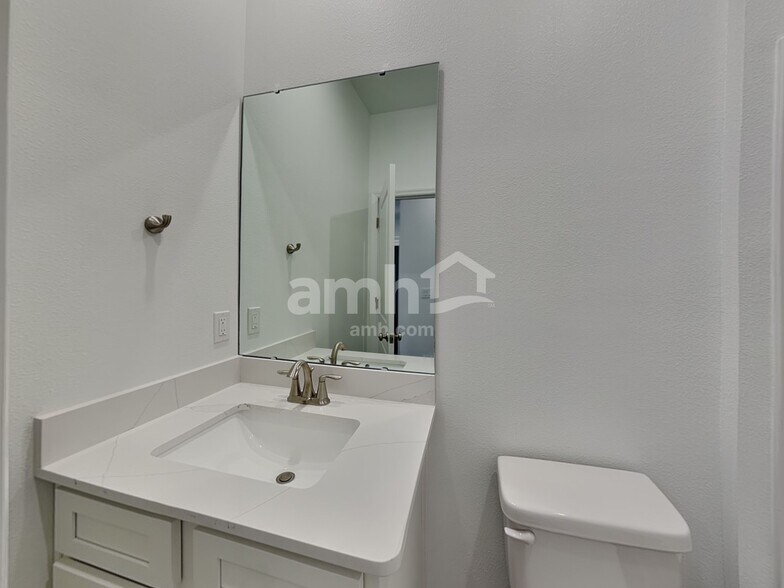 Building Photo - 15156 Serenity Wy