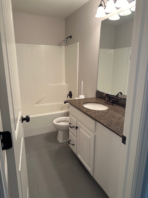 Full Bathroom 2 - 692 N 240 E