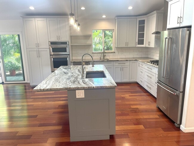 Building Photo - Central Kihei - Pi?ilani Villages 3 Bed 2 Bath Unfurnished Home with High end Finishes & Family-F...