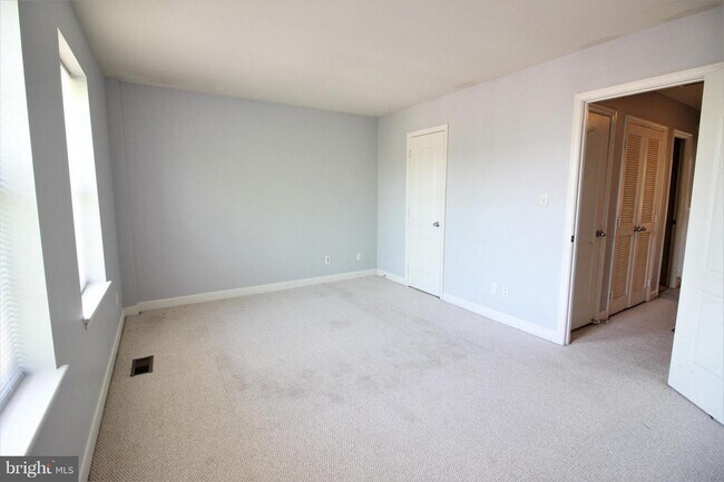 Building Photo - 14105 Yorkshire Woods Dr