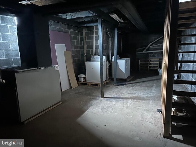 Building Photo - 64 Church Rd