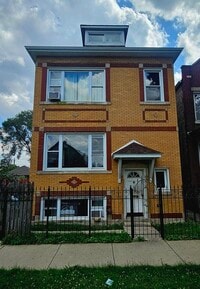 Building Photo - 2441 W 46th Pl