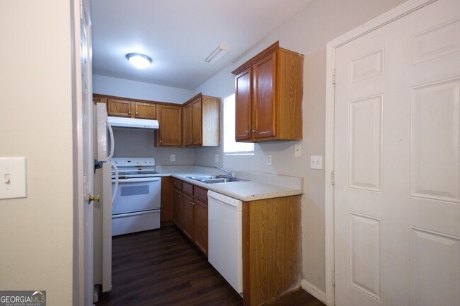 Building Photo - 501 Pine Park St