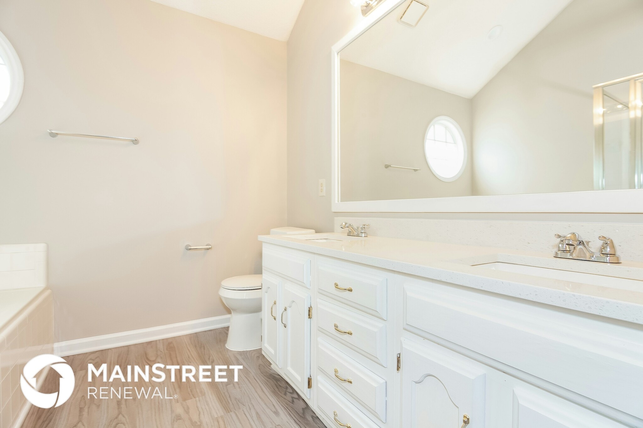 Building Photo - 6002 Pecan Cove Ln