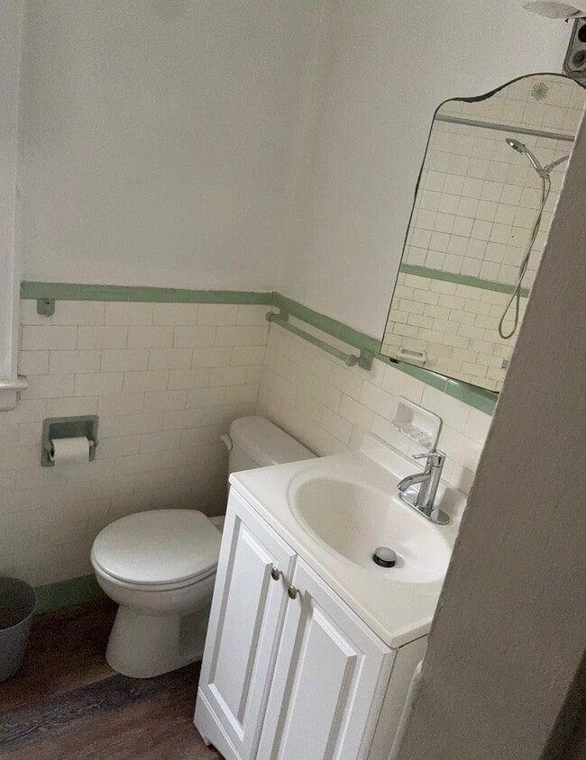 Building Photo - 3906 N Central Ave