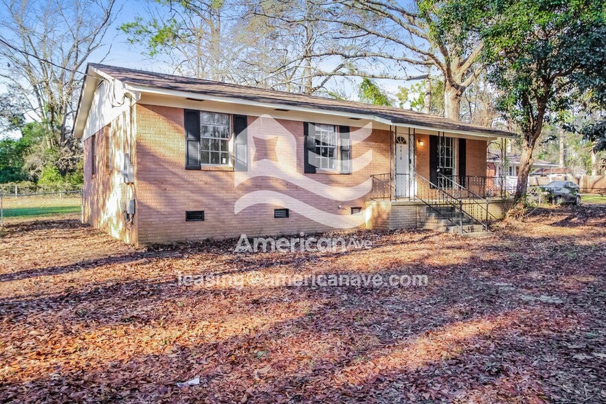 Building Photo - 5418 Glenn St