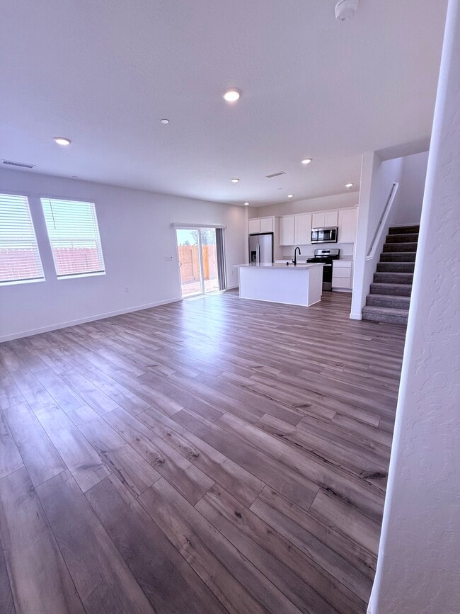 Building Photo - 6461 W Austin Wy