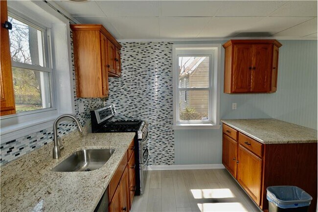 Building Photo - 13 Massachusetts Ave