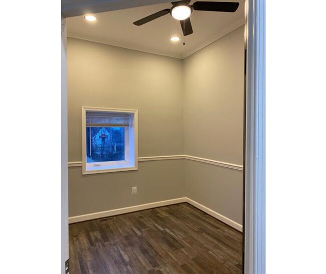 Building Photo - 833 N Fulton Ave