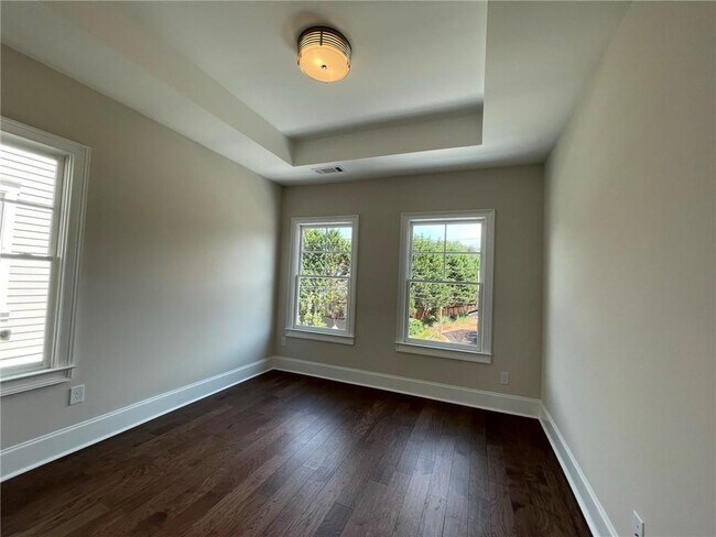 Building Photo - 888 Mayfield Rd