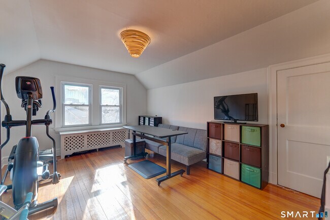 Building Photo - 59 Morris St