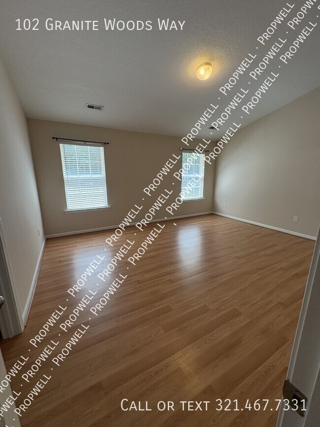 Building Photo - 102 Granite Woods Way
