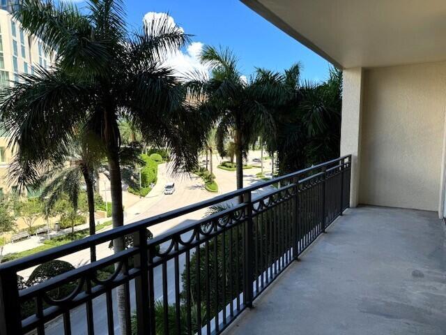 Building Photo - 550 Okeechobee Blvd