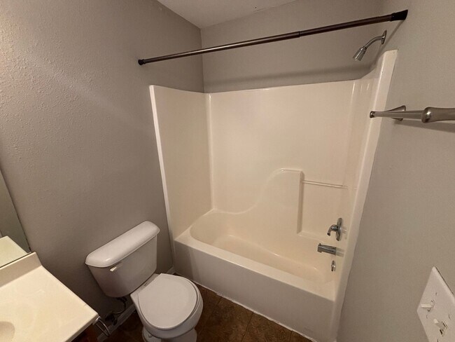 Building Photo - 5309-5311 Currituck Lane