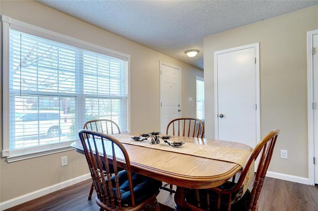 Building Photo - 1703 Creekpoint Dr