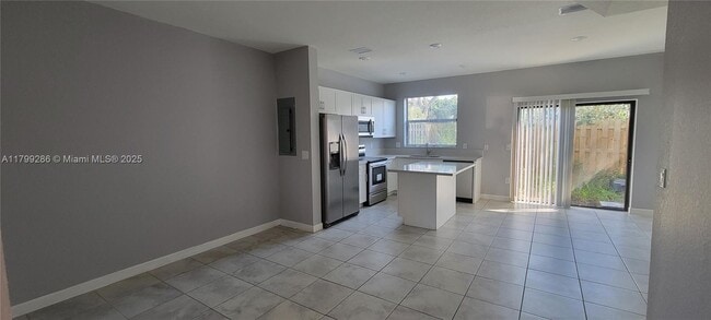 Building Photo - 388 NE 208th Terrace