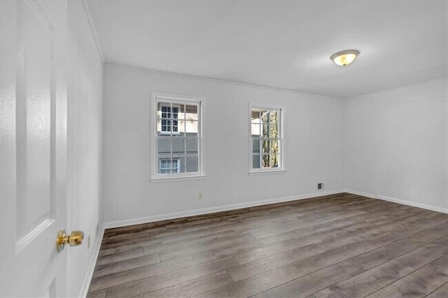 Building Photo - 2080 Bluffton Way