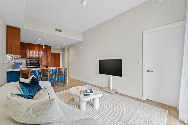 Building Photo - 2678 Tigertail Ave