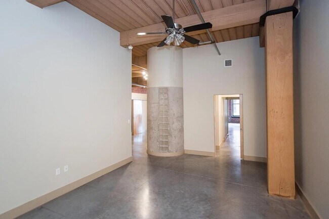 Building Photo - 1209 Washington Ave