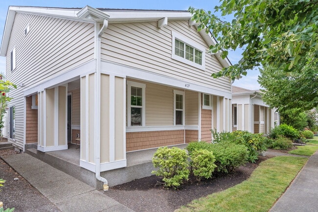 Building Photo - 4127 McKinley St NE