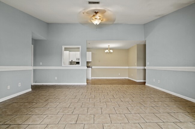 Building Photo - 535 3rd Loop Rd
