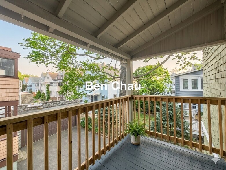 Building Photo - 207 Boston Ave