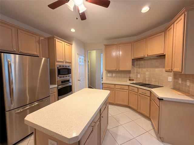 Building Photo - 120 Stonecreek Dr
