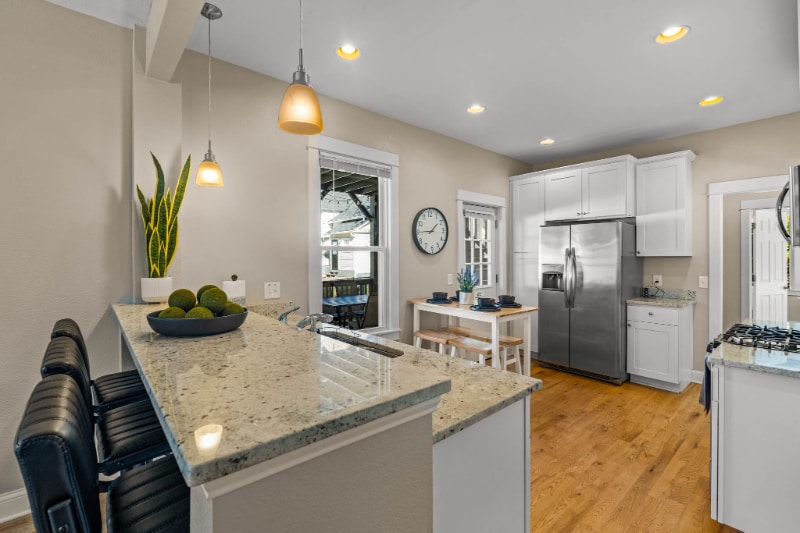 Building Photo - 2138 N Hubbard St