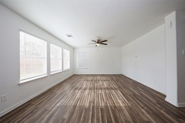 Building Photo - 3802 Harris Mill Dr