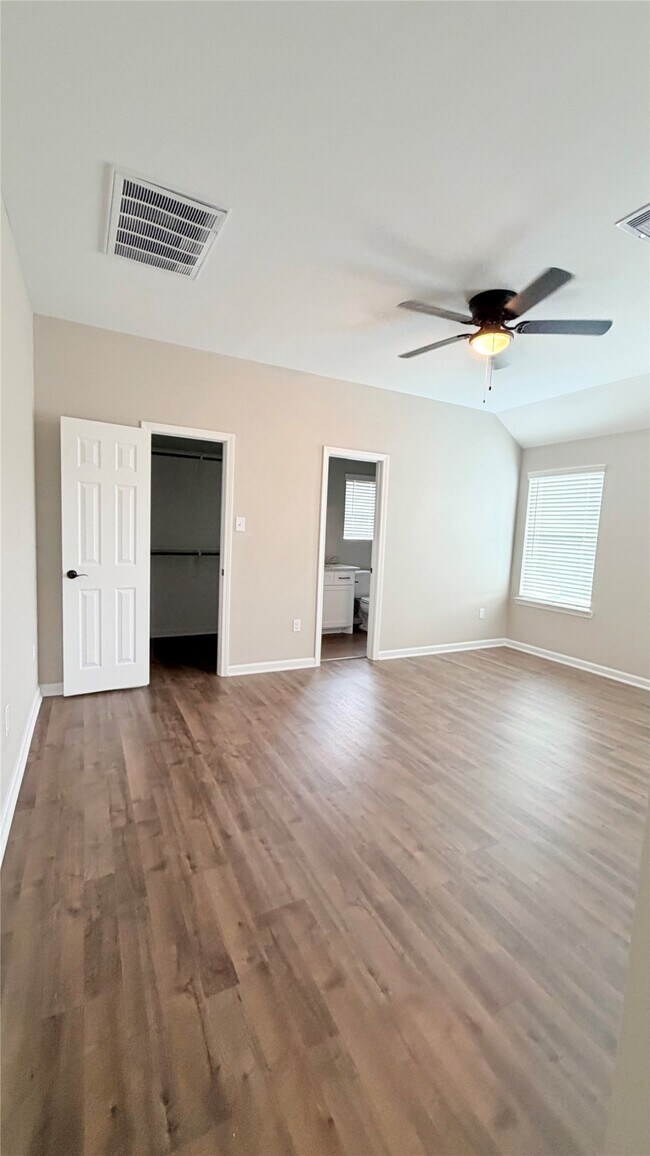Building Photo - 7034 Smilax St