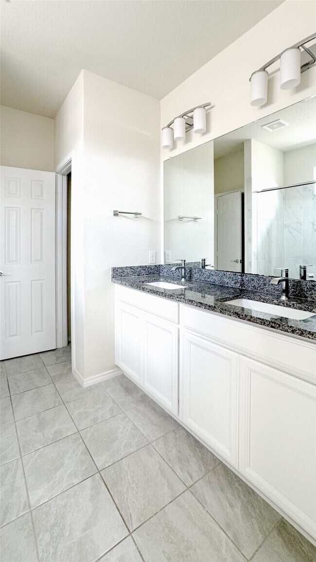 Building Photo - 3123 Yukon Trace Dr
