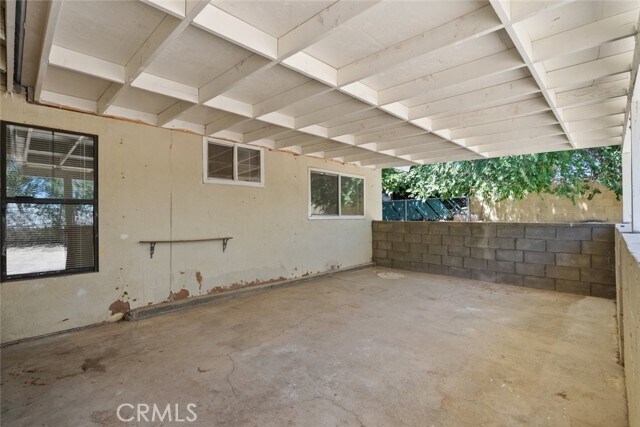 Building Photo - 329 E Ave R7