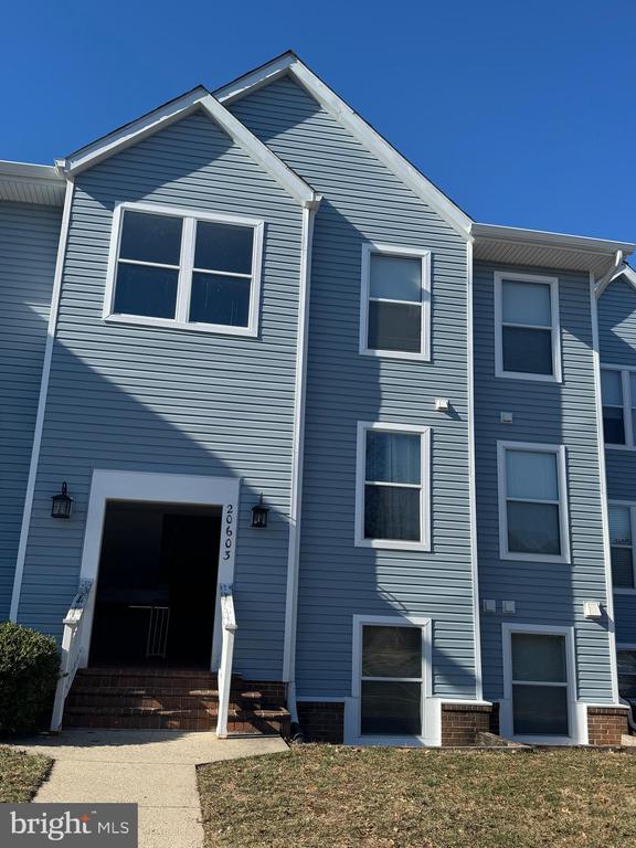 Building Photo - 20603 Cornstalk Terrace