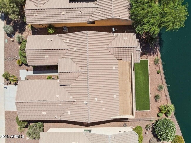 Building Photo - 42575 Abbey Rd