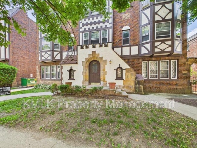 Building Photo - 1346 Kenilworth Ave