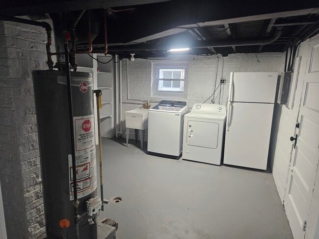 Building Photo - 6125 W Newport Ave