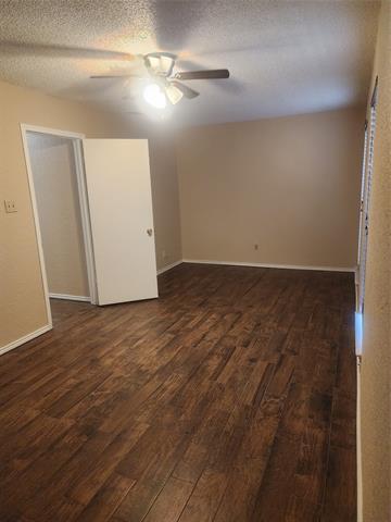 Building Photo - 4302 N Chisholm Trail