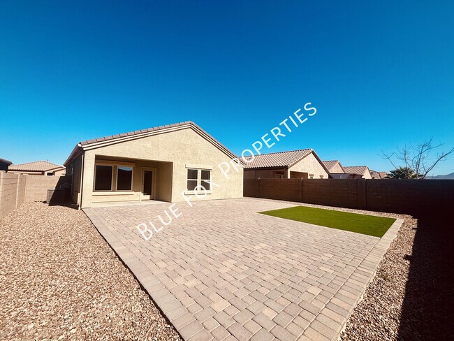 Building Photo - 10232 N Crooked Peak Trail