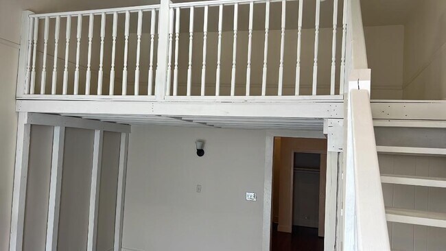 Building Photo - 3111 Magazine St