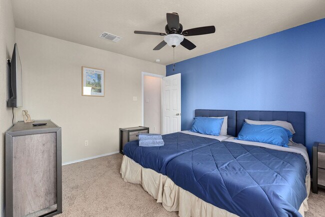 Building Photo - 4905 Ledgestone Trail