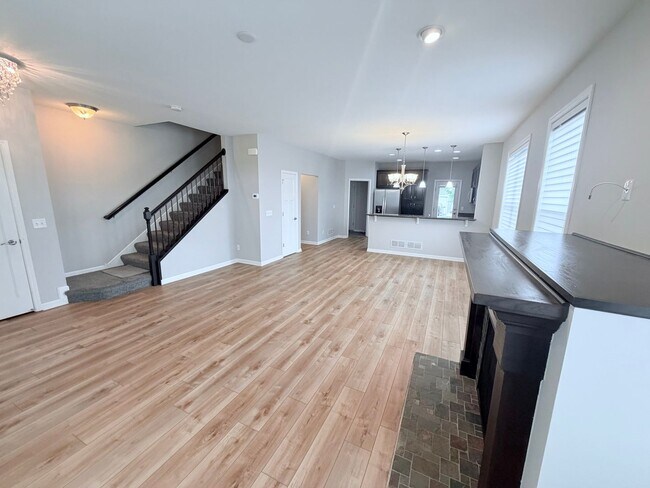 Building Photo - Gorgeous 3BR Home in the Coveted Dancing Waters Community of Woodbury!