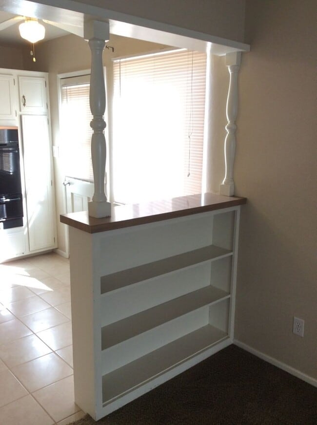 Building Photo - Spacious 4-Bedroom Home with Sunroom – Wal...