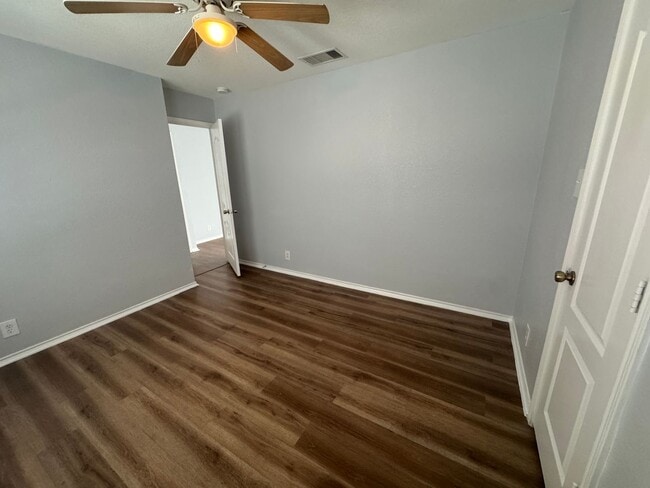 Building Photo - 12926 Thomas Sumter St
