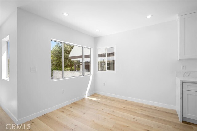 Building Photo - 1025 Linden Ave